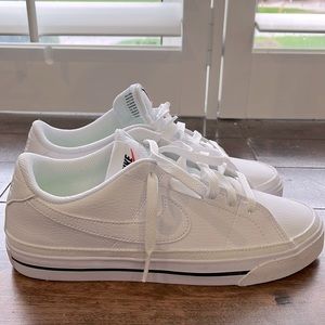 Women’s Nike court sneakers